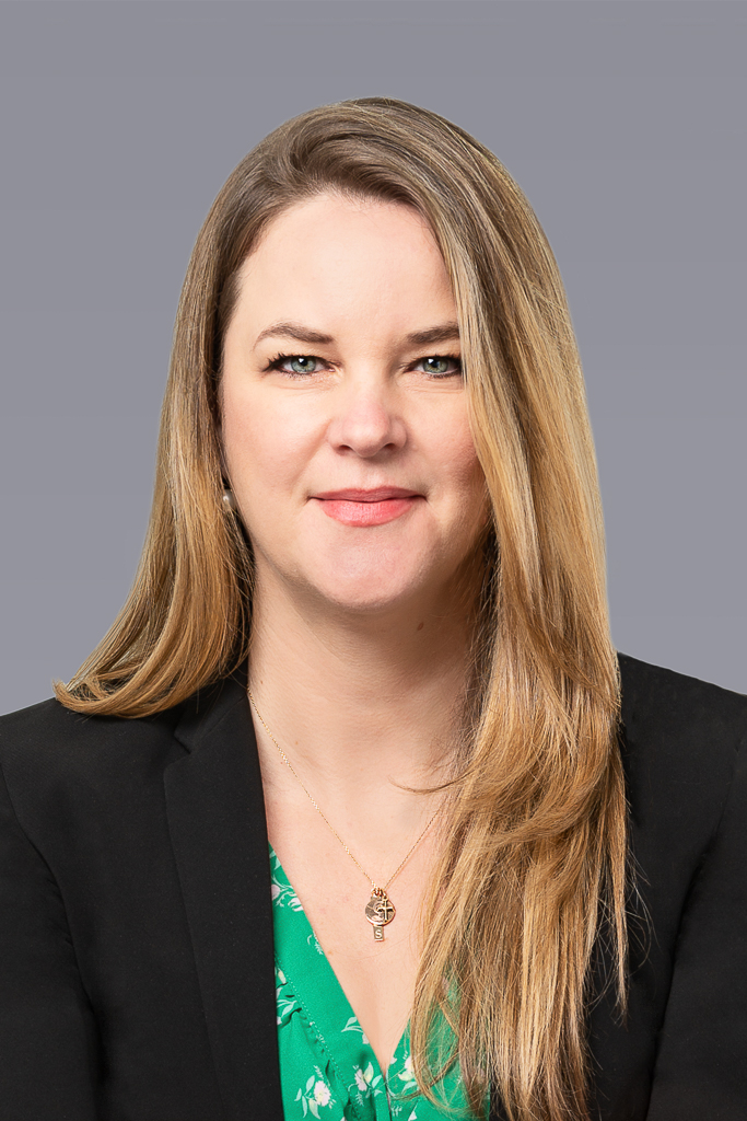 Jennifer Loeb_Headshot_w